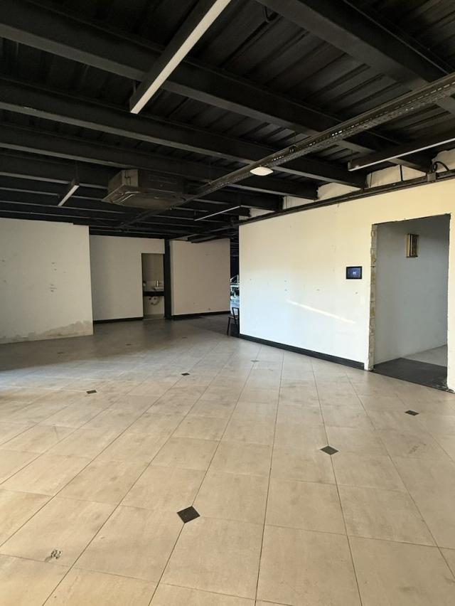 Poslovni objekat, 740m2, Mahala, Zeta