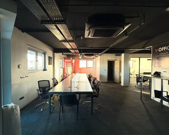 Poslovni objekat, 740m2, Mahala, Zeta