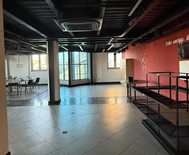 Poslovni objekat, 740m2, Mahala, Zeta