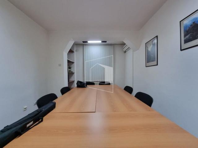 Poslovni prostor, 50m2, Centar, Podgorica