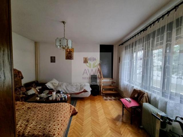 Sombor – dve kuće na jednom placu, 147m2, Mlake