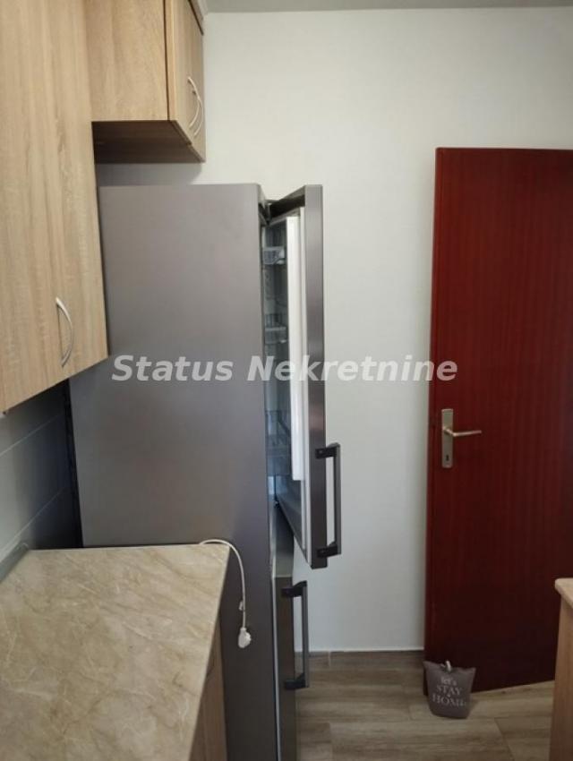 NAMEŠTEN JEDNOSOBAN STAN 34M2 NOVO NASELJE RENOVIRAN 290EU