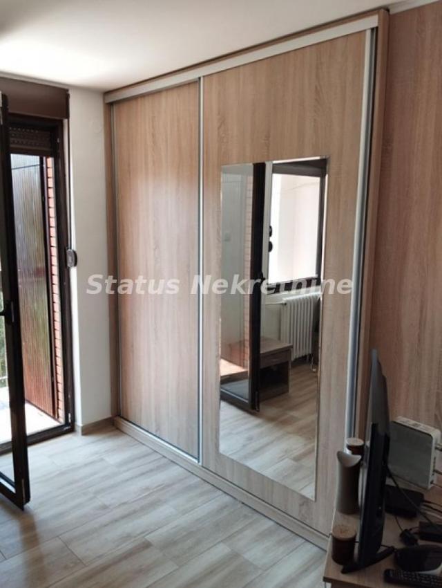 NAMEŠTEN JEDNOSOBAN STAN 34M2 NOVO NASELJE RENOVIRAN 290EU