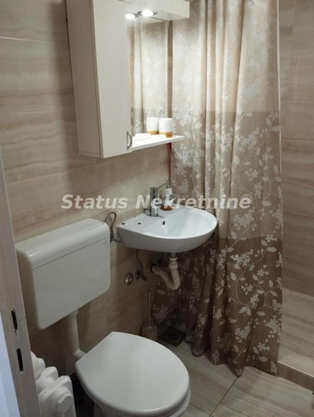 NAMEŠTEN JEDNOSOBAN STAN 34M2 NOVO NASELJE RENOVIRAN 290EU