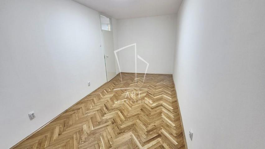 Botanička bašta, Kneza Danila, 68m2 ID#142151