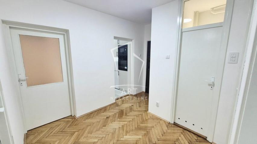 Botanička bašta, Kneza Danila, 68m2 ID#142151