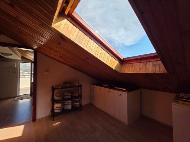 Dupleks 120m² sa 3 terase i panoramskim pogledom na more – Dubovica Lux, Budva