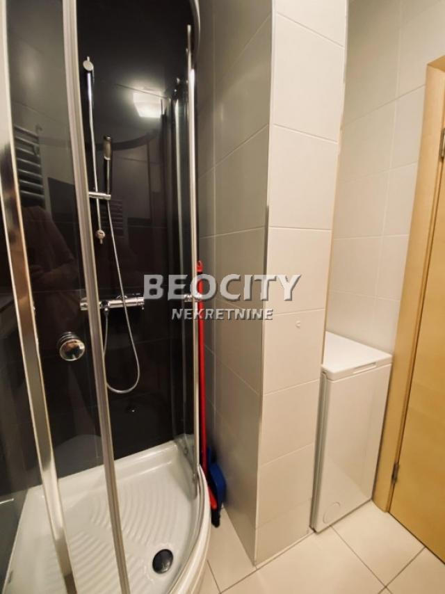 Novi Sad, Centar, Laze Kostića, 3.5, 98m2, 900EUR