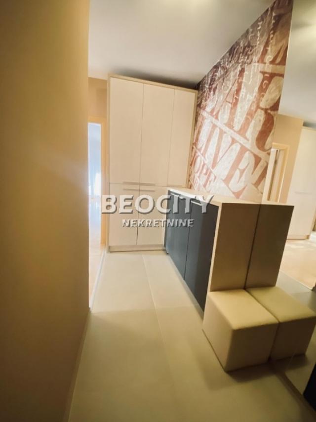 Novi Sad, Centar, Laze Kostića, 3.5, 98m2, 900EUR