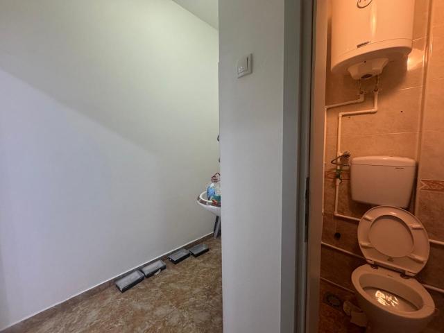 Prodaja, Poslovni prostor, 52m2 , Seljanovo