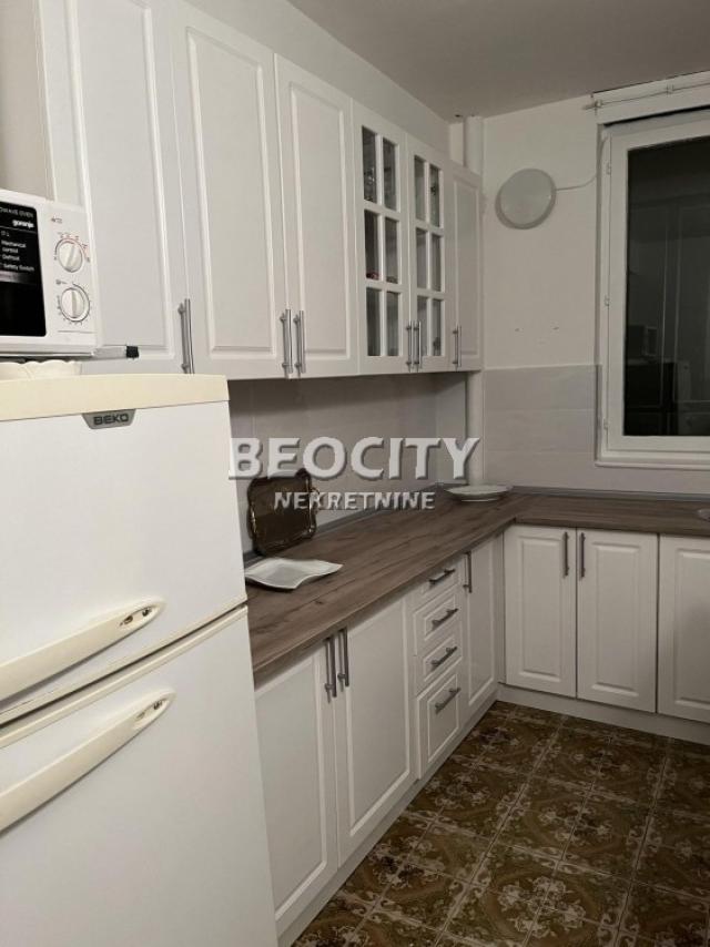 Novi Sad, Sajam, Bulevar Kralja Petra , 3.0, 78m2, 600EUR Pet friendly
