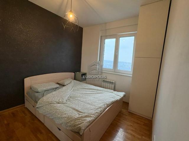Lux namešten stan u novoj zgradi ID#9075
