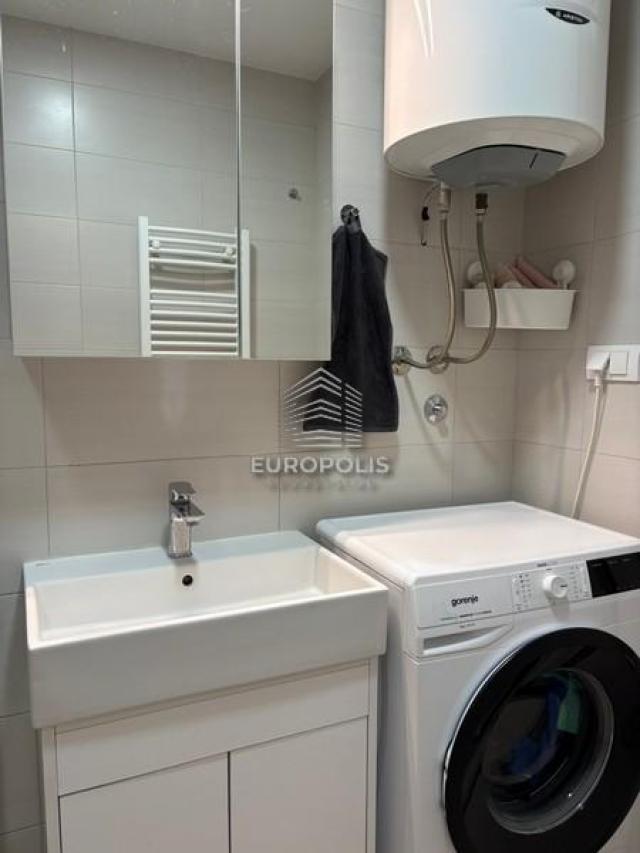 Lux namešten stan u novoj zgradi ID#9075