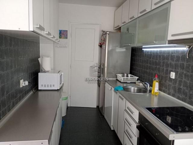 Trosoban stan na Čuburi adaptibilan u 3.5 ID#9128