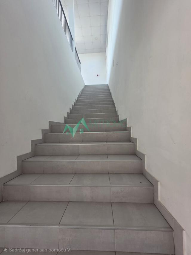  PRODAJA – POSLOVNI OBJEKAT 810 m² NA PLACU 3.384 m² | MAGACIN + UPRAVNI DEO | ODLIČNA INVESTICIJA 