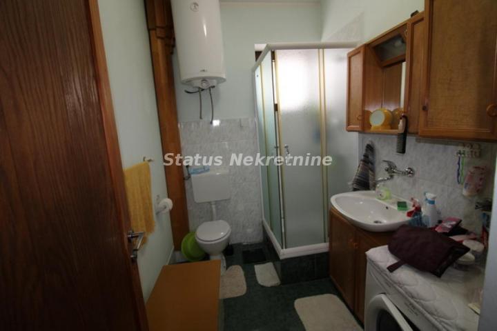 Ekskluzivno zastupanje-Extra Lokacija-Porodična kuča 230/567 m2-Su+Pr+Pk