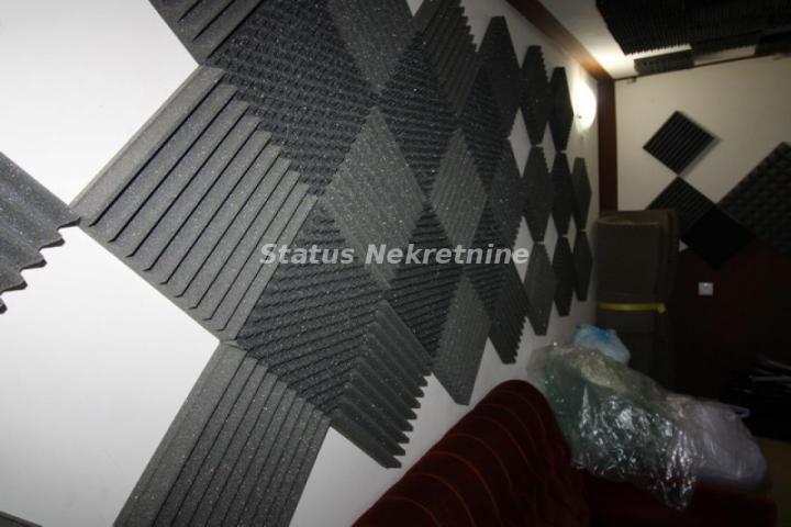 Ekskluzivno zastupanje-Extra Lokacija-Porodična kuča 230/567 m2-Su+Pr+Pk