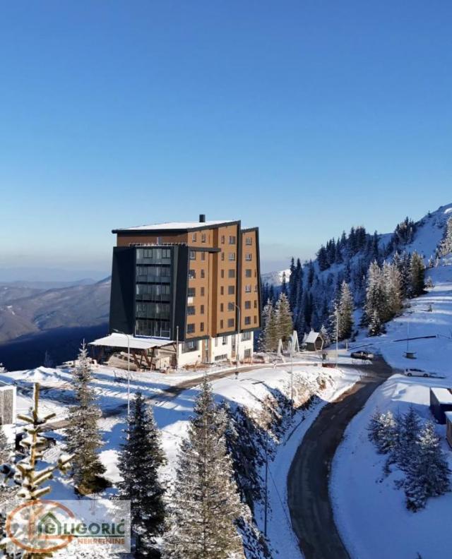 Lux apartman-sa prelepim pogledom-vrh Jahorine