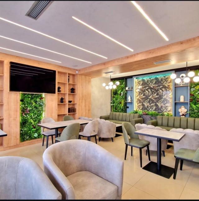 Na prodaju luksuzan restoran na atraktivnoj lokaciji – Rozino, Budva, 97 m² + terasa