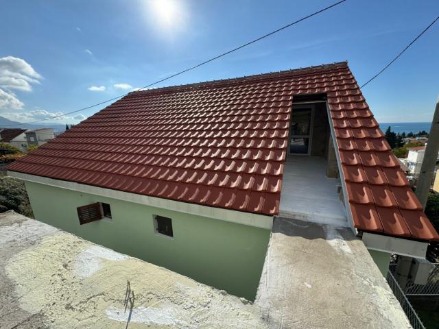 For sale is a legal house in Bar, Shushan district. 