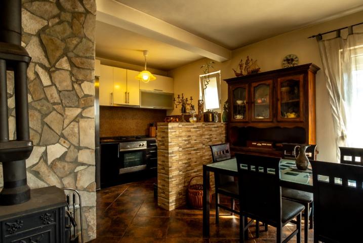 House in the suburbs of Bar, Polje district