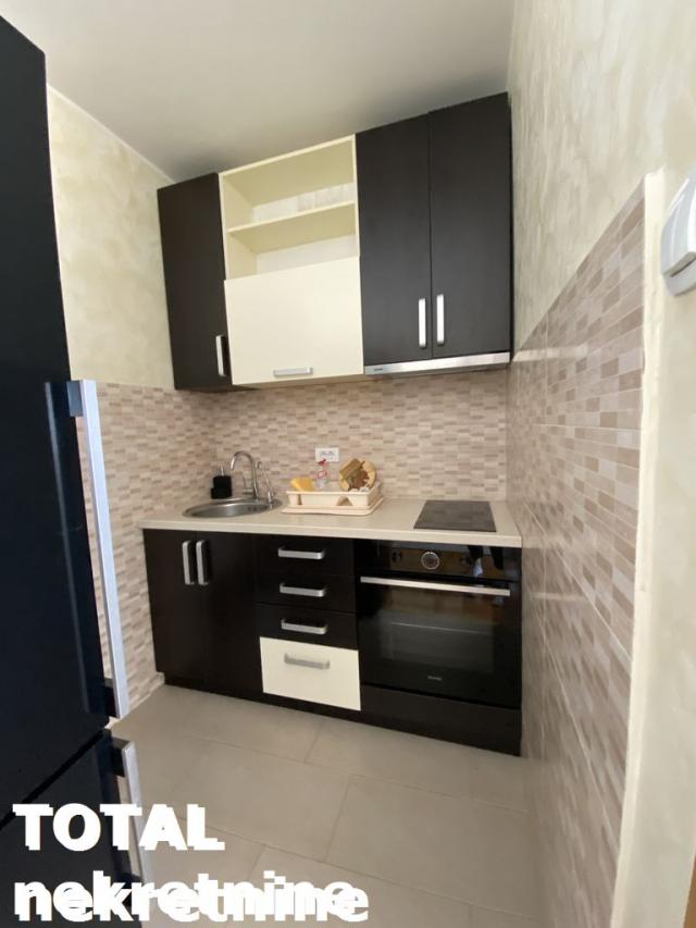 NOVI SAD - BULEVAR PATRIJARHA PAVLA - 102.00 m2