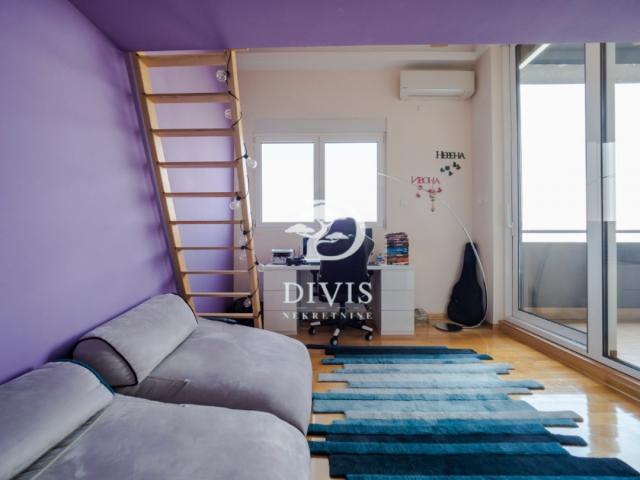 Lux 4. 0 penthaus u kompleksu Dunavske terase 129m2