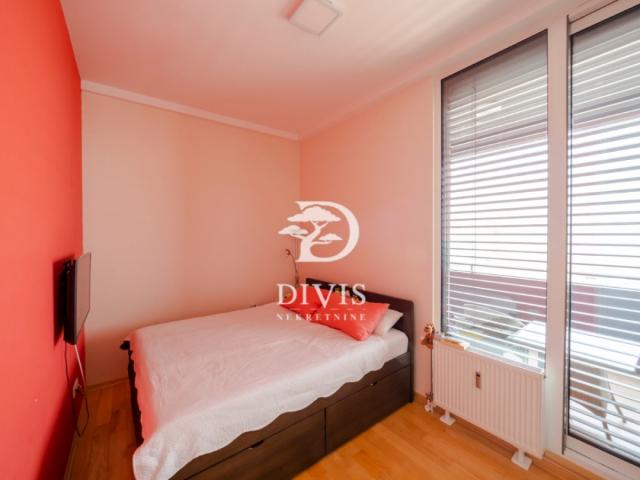Lux 4. 0 penthaus u kompleksu Dunavske terase 129m2