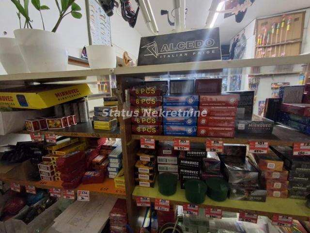 Futog-Uknjižena kuća 156 m2 starije gradnje sa Lokalom i Podrumom u blizini Dunava-065/385 8880