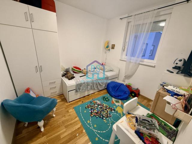 Prodaja, Stan, 74m2 , Adice