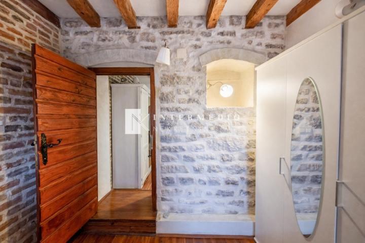 Prodaja, Kameni Duplex stan, 106m2, Centar, Herceg Novi