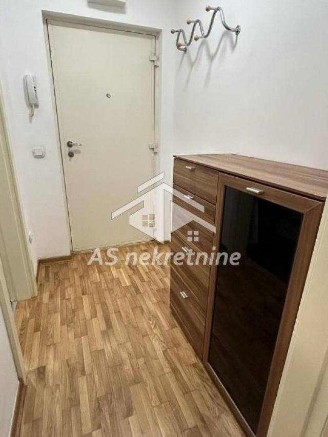 Izdavanje, Stan, Cvetkova pijaca, Živka Davidovića