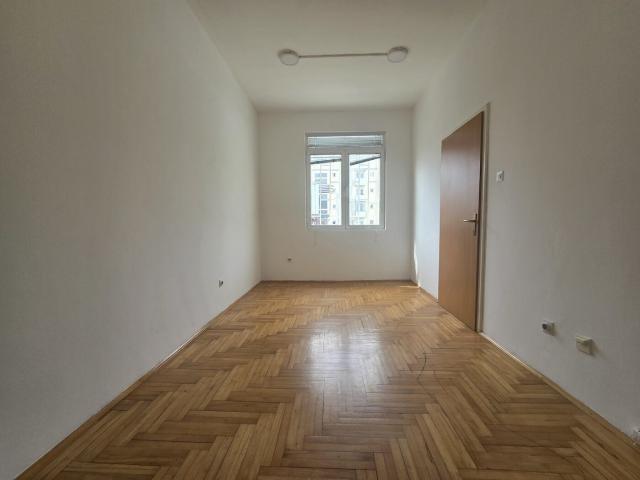 Poslovni prostor, 139m², Centar, Podgorica