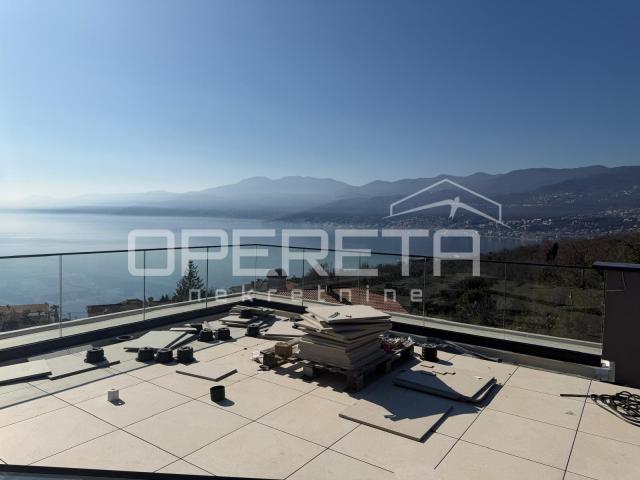 Rijeka – Bivio: Ekskluzivni penthouse s krovnom terasom, privatnim bazenom i pan