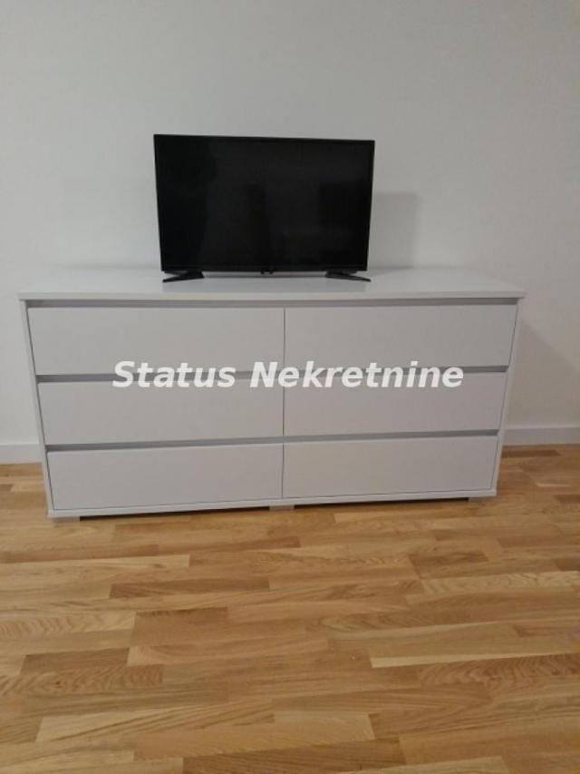 NAMEŠTEN NOV DVOSOBAN STAN NA PODBARI, BLIZU CENTRA, 400EU