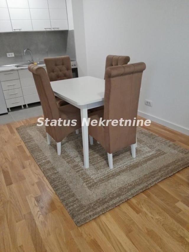NAMEŠTEN NOV DVOSOBAN STAN NA PODBARI, BLIZU CENTRA, 400EU