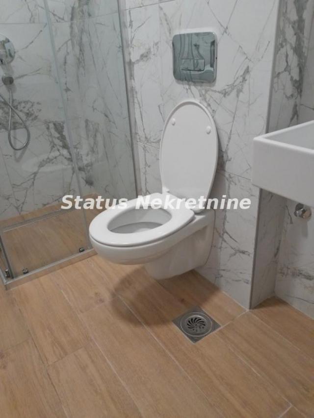 NAMEŠTEN NOV DVOSOBAN STAN NA PODBARI, BLIZU CENTRA, 400EU