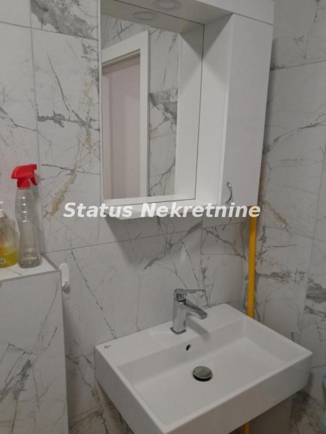 NAMEŠTEN NOV DVOSOBAN STAN NA PODBARI, BLIZU CENTRA, 400EU