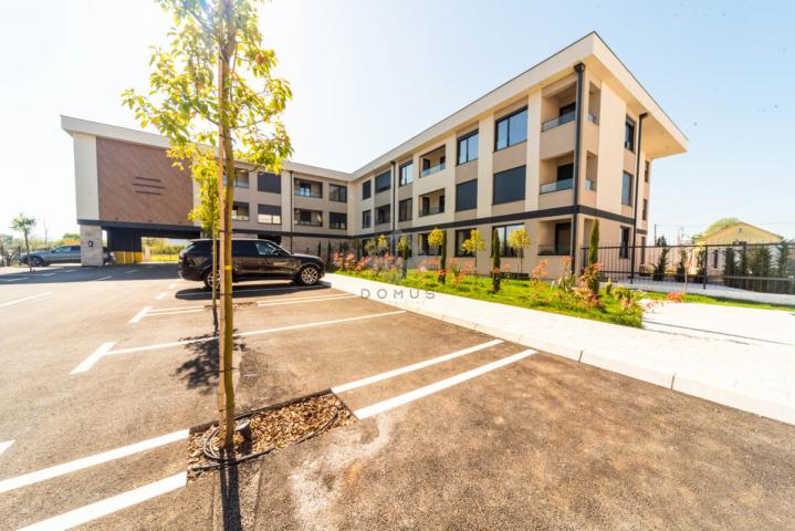 Jednosoban stan 47m2 + parking, Donja Gorica - Podgorica