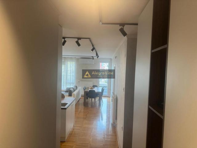 Lux četvorosoban stan 150 m2 u Subotici, naselje Prozivka