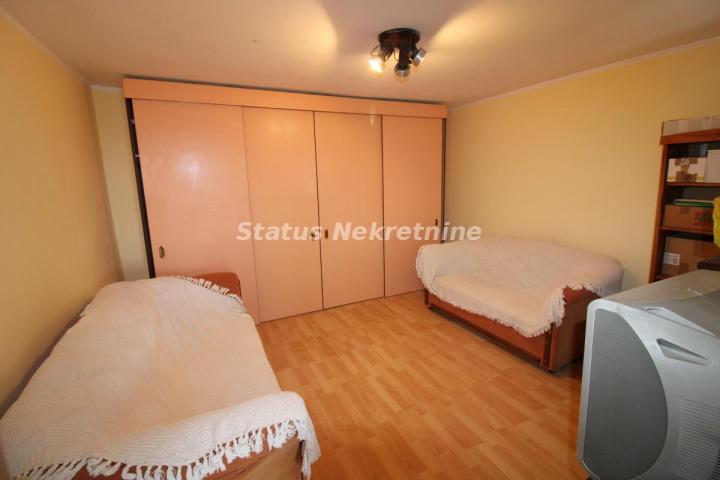 Pogled na Dunav-Vikendica 130 m², plac 8.02 a, Krčedin