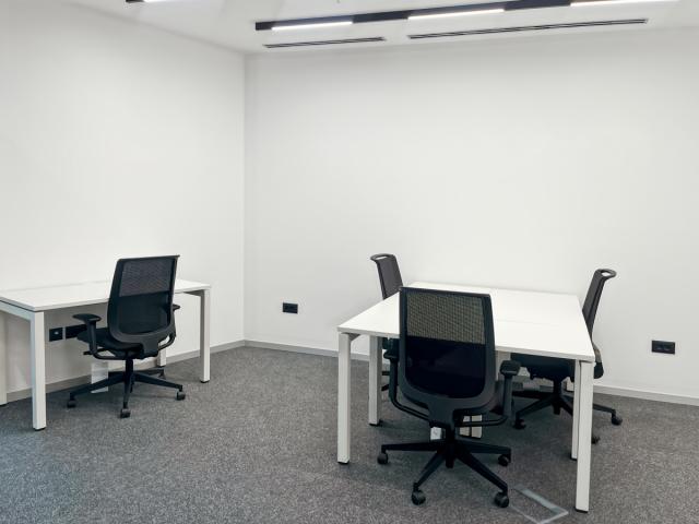 Privatne kancelarije za 1 osobu na lokaciji Regus Business Tower Montenegro
