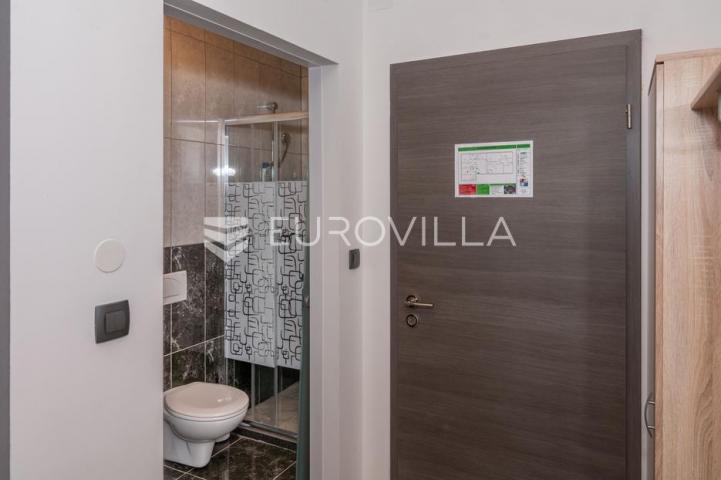 Rijeka, Centar, luksuzan višesoban stan 147 m², vrhunska lokacija