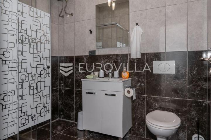 Rijeka, Centar, luksuzan višesoban stan 147 m², vrhunska lokacija