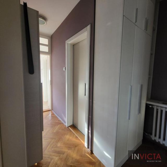 Četvorosoban - Radnička ulica, centar