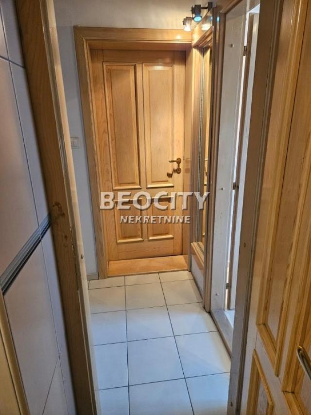 Palilula, Karaburma, Marijane Gregoran 1. prolaz, 3.0, 71m2, 153000EUR