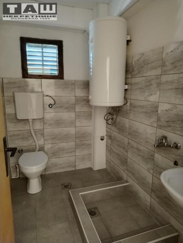 KUĆA U BLIZINI CENTRA