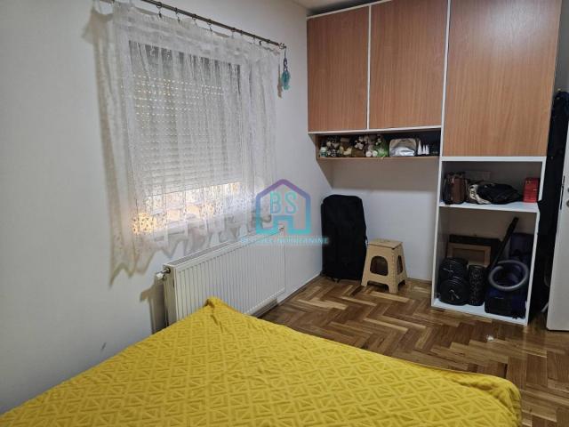 Troiposoban stan 69 m² sa galerijom od 15 m²