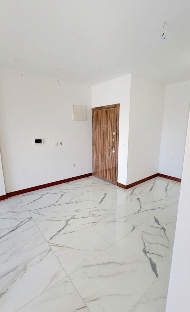 72,76 m² große Wohnung mit Meerblick in der Wohnanlage, Bar