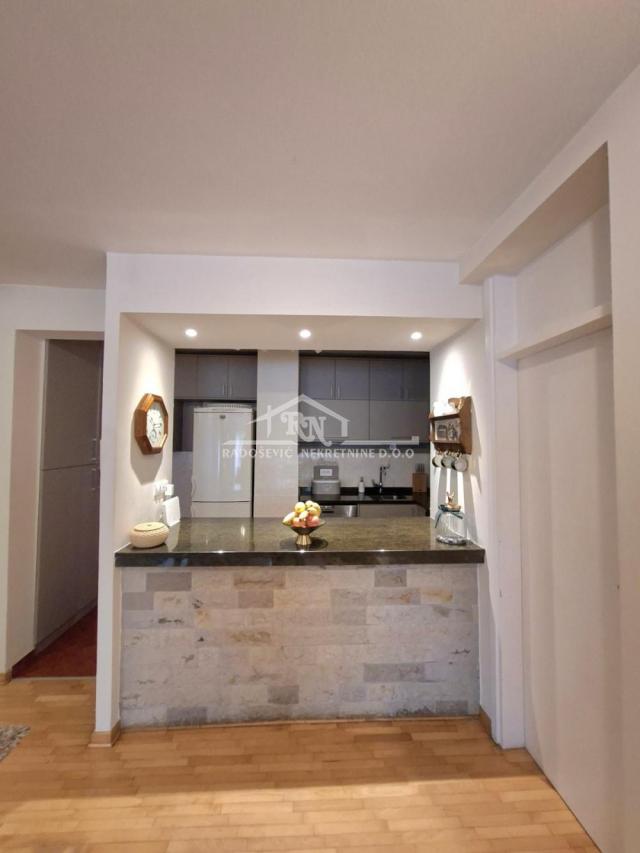Banjica, Bulevar oslobođenja, 77m2 ID#1643